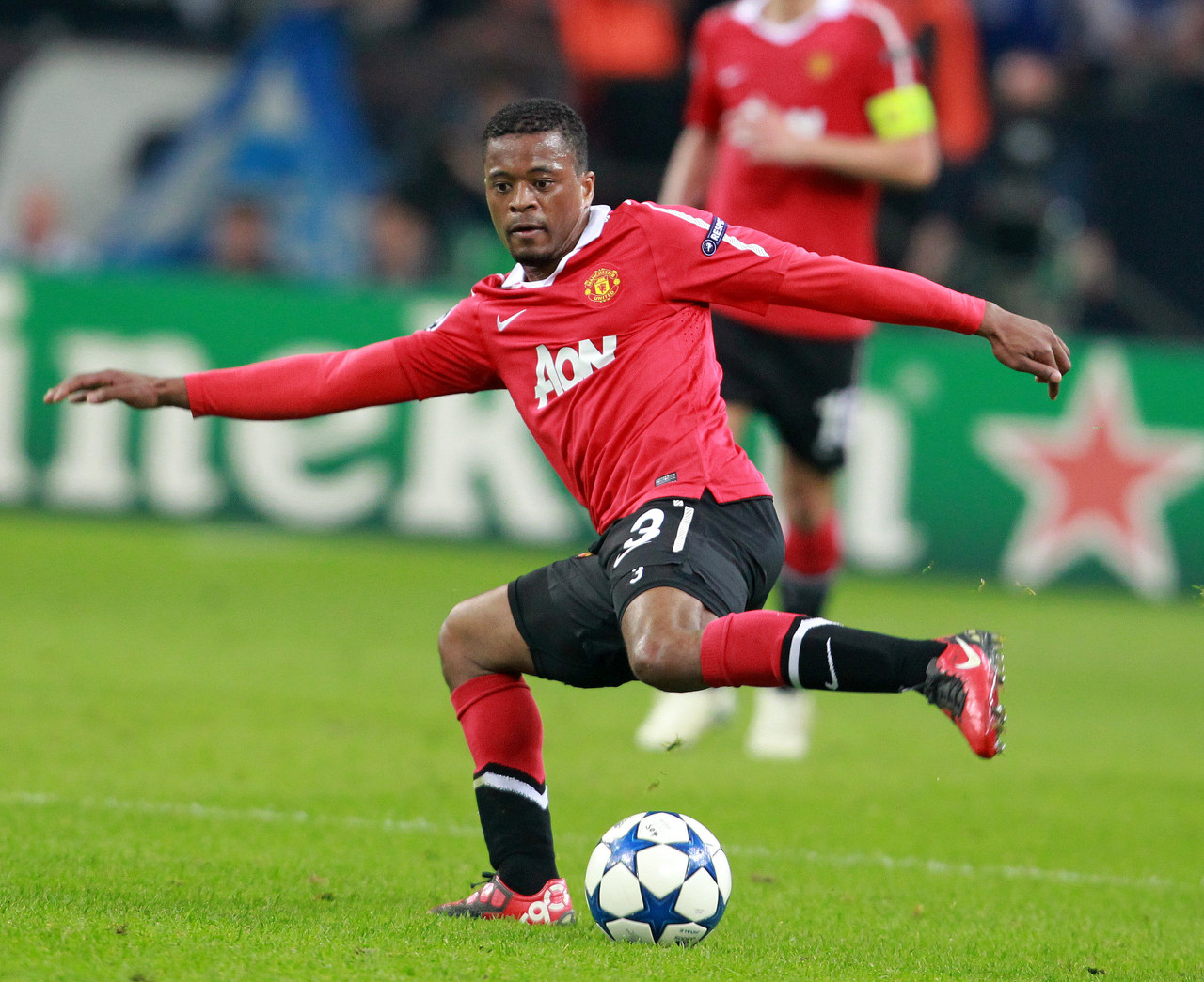 他在舆论中 他在舆论中