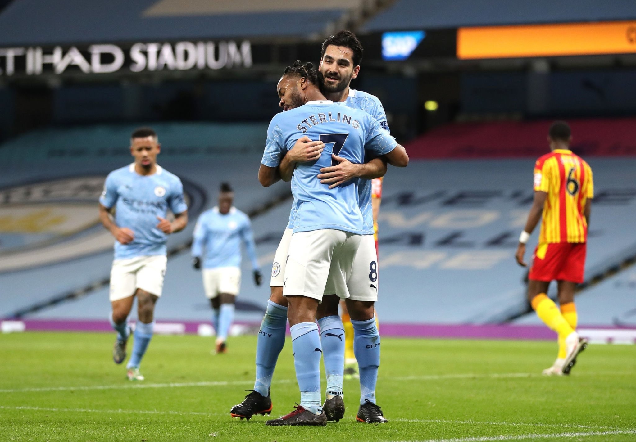 输掉决赛的 输掉决赛的